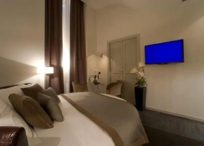 Piazza Del Gesu' Luxury