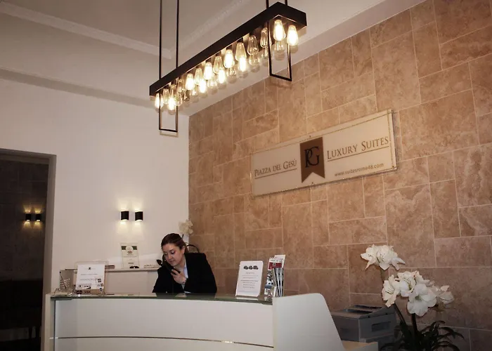 Gasthuis Piazza Del Gesu' Luxury