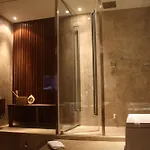Piazza Del Gesu' Luxury Pensión 2*