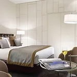 Piazza Del Gesu' Luxury 2*