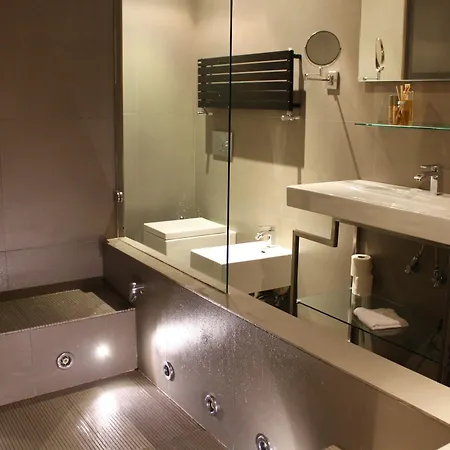 Affittacamere Piazza Del Gesu' Luxury 2*