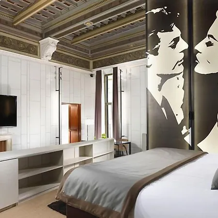 Piazza Del Gesu' Luxury Affittacamere