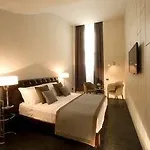 Piazza Del Gesu' Luxury בית הארחה רומא